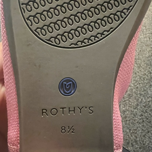 Size 8.5 Rothy’s in great condition! Only wore them a handful of times! - Picture 3 of 5